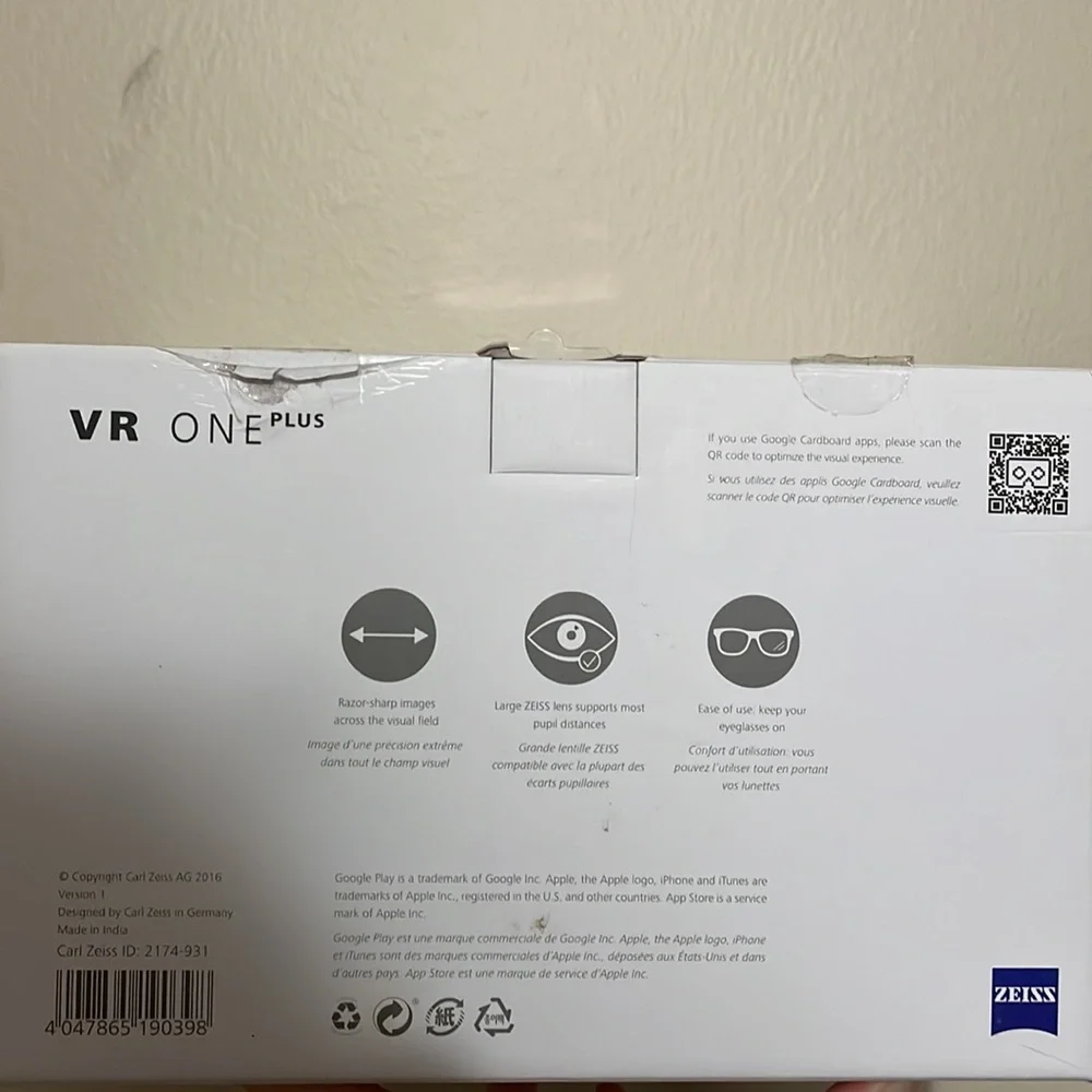 VR headset